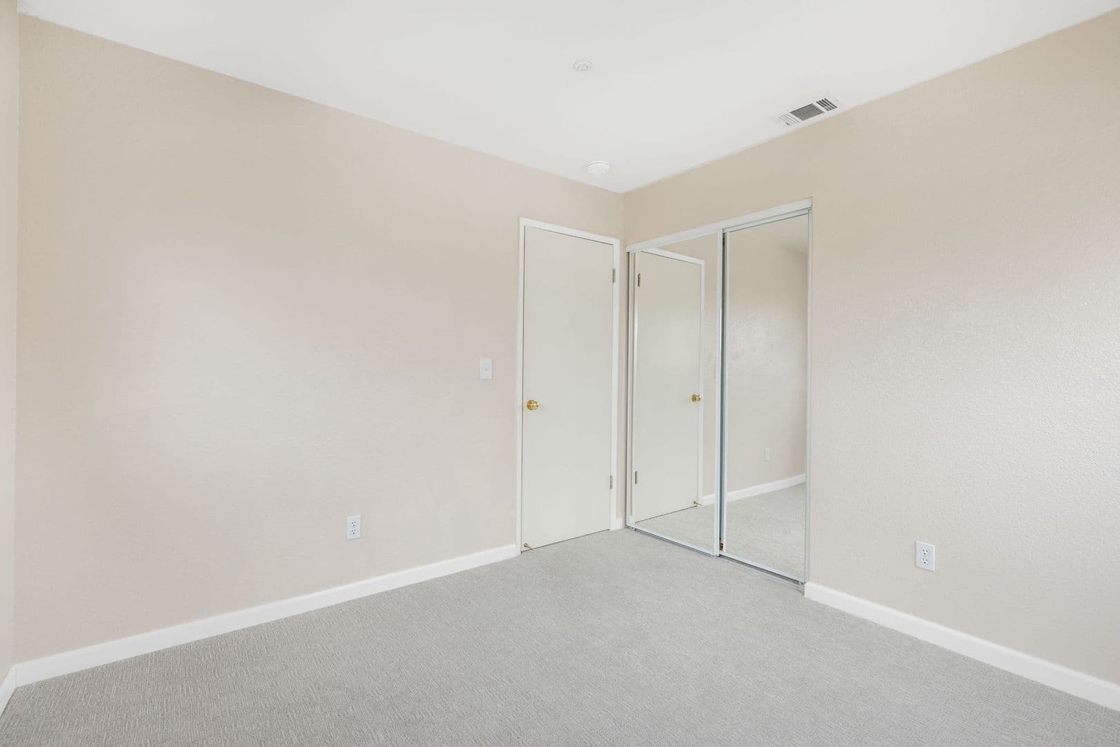Livermore House: 6381 Scenic Ave