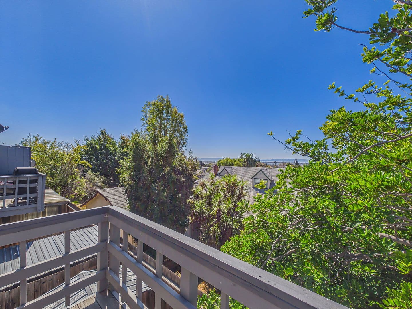 Oakland House: 2438 Frances St Unit 12