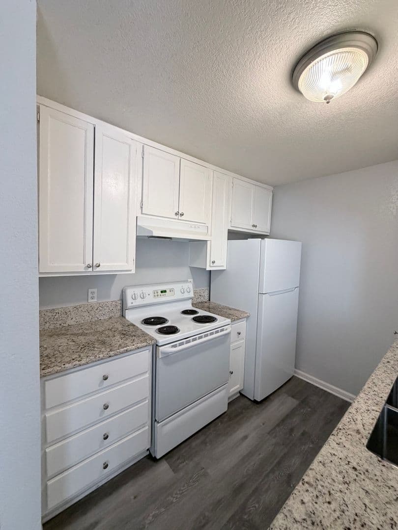 San Diego Apartment: 3825 47th St