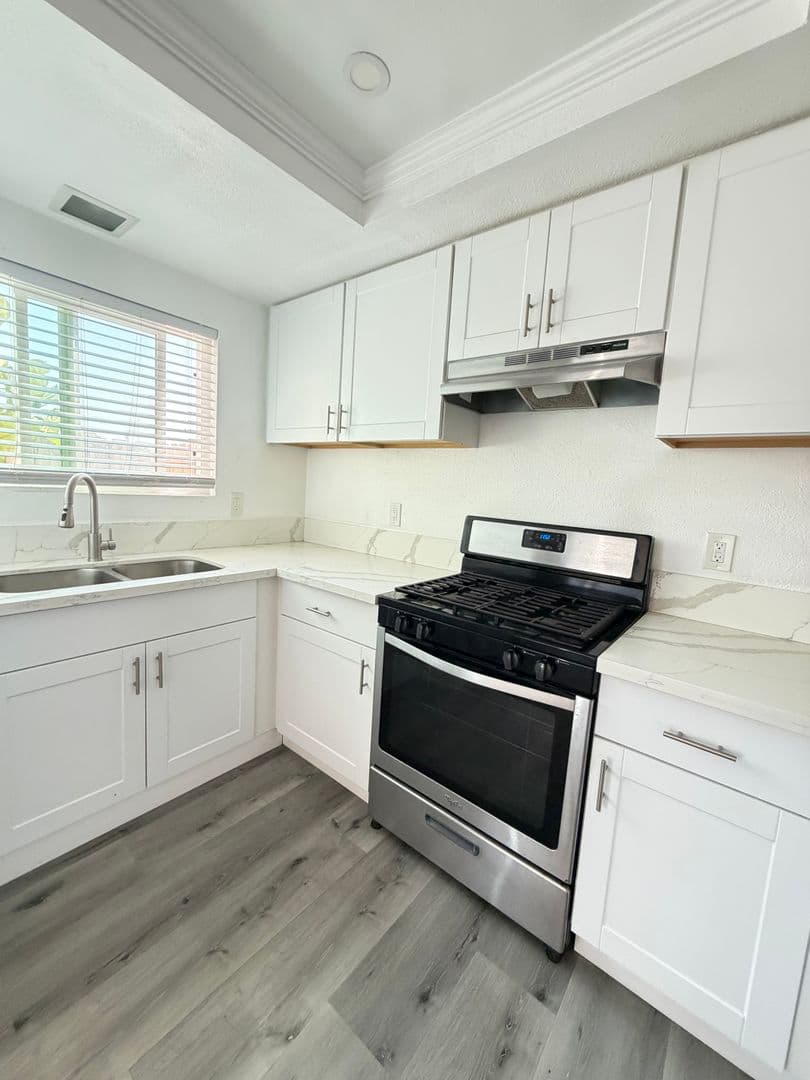 Chula Vista Condo: 311 Zenith St - Unit 04