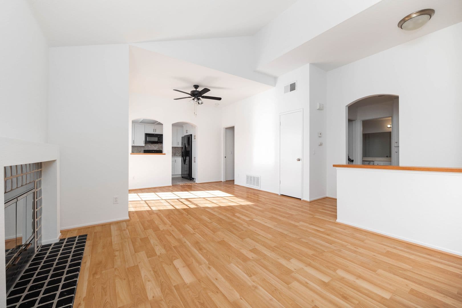 Vista Condo: 740 Breeze Hill Road Unit 162