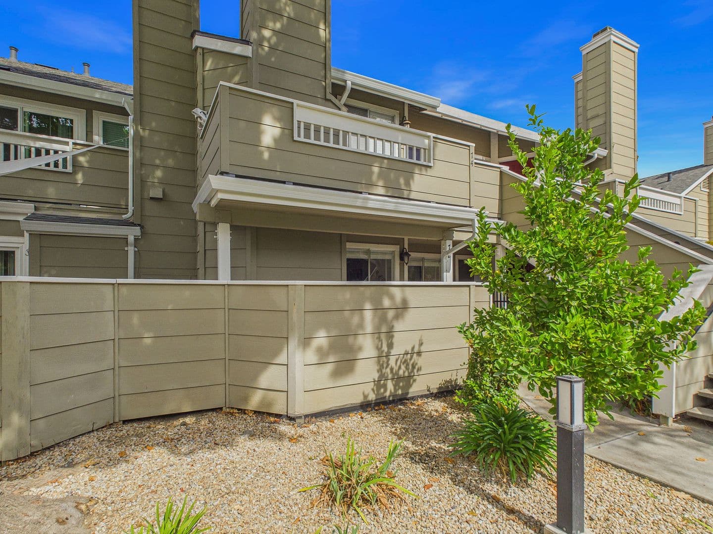 San Jose Condo: 72 Cherry Ridge Ln,