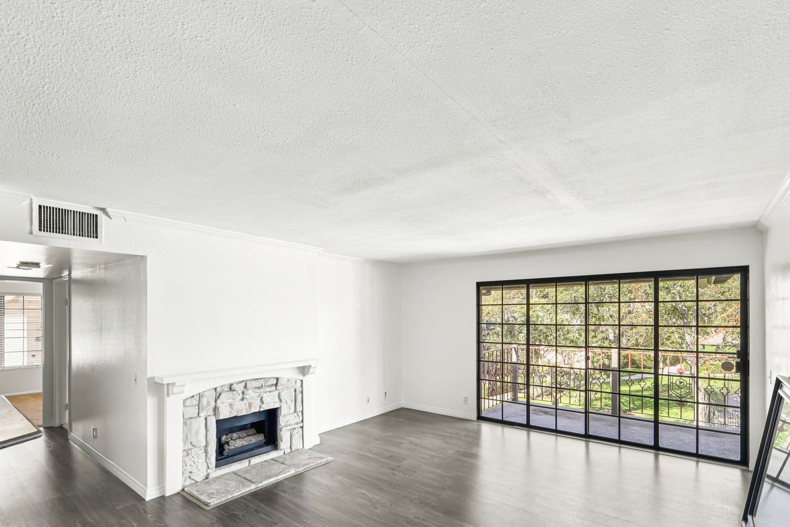 Santa Ana Condo: 3641 S Bear St Unit J