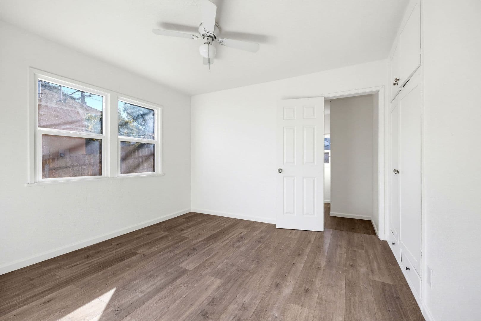 Escondido Apartment: 406-26 S Grape St
