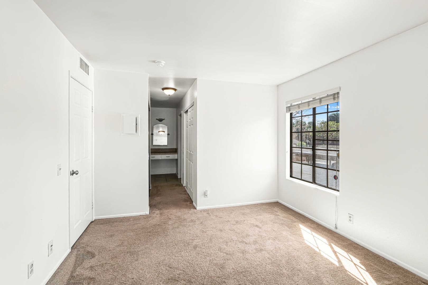 Santa Ana Condo: 3641 S Bear St Unit J