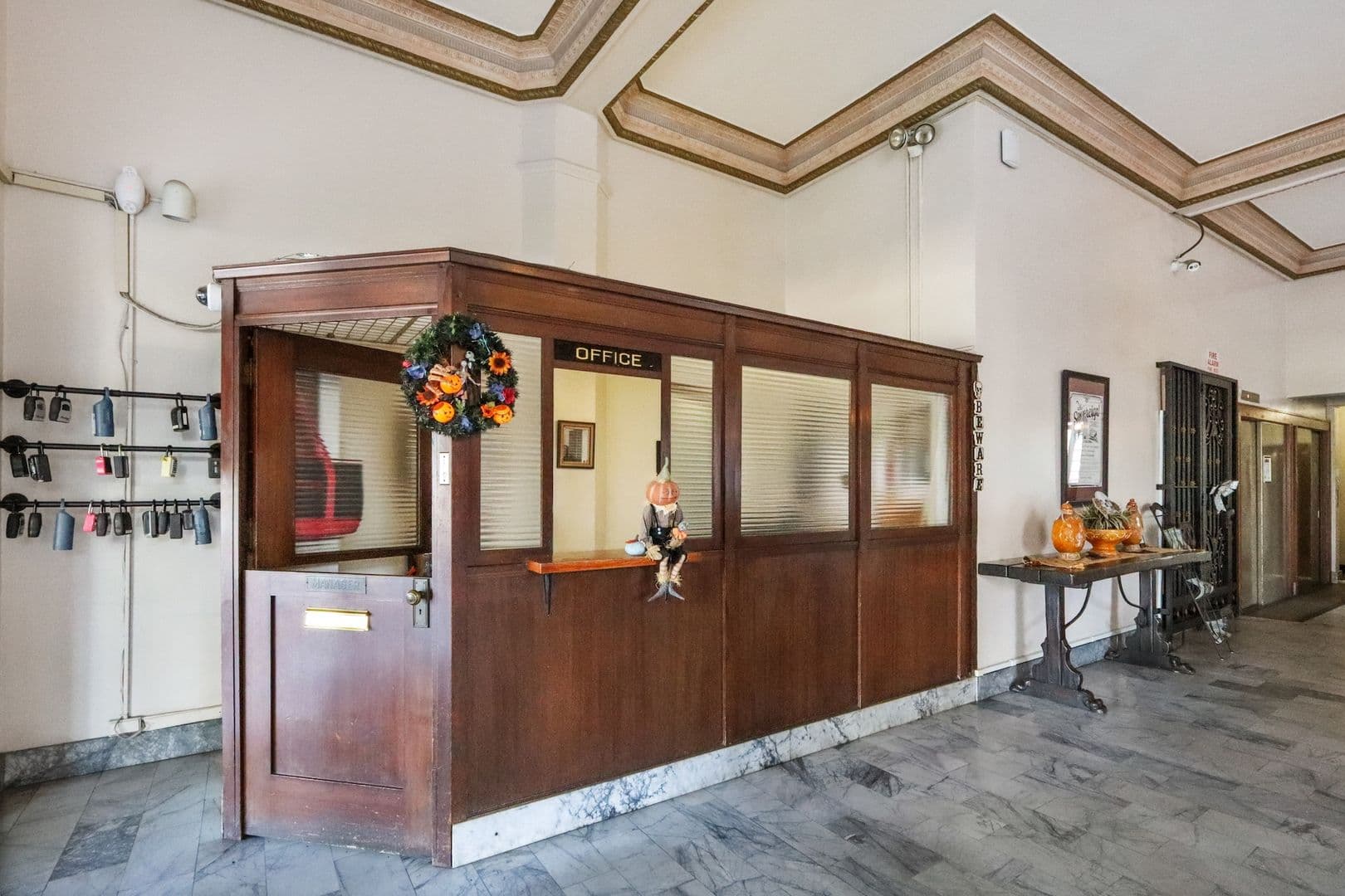 Long Beach Condo: 360 W Ocean Blvd Unit 706