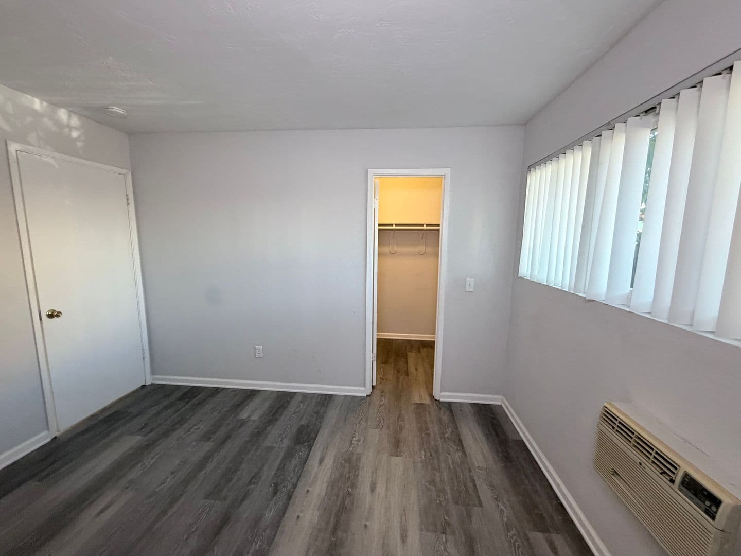 San Diego Apartment: 3825 47th St