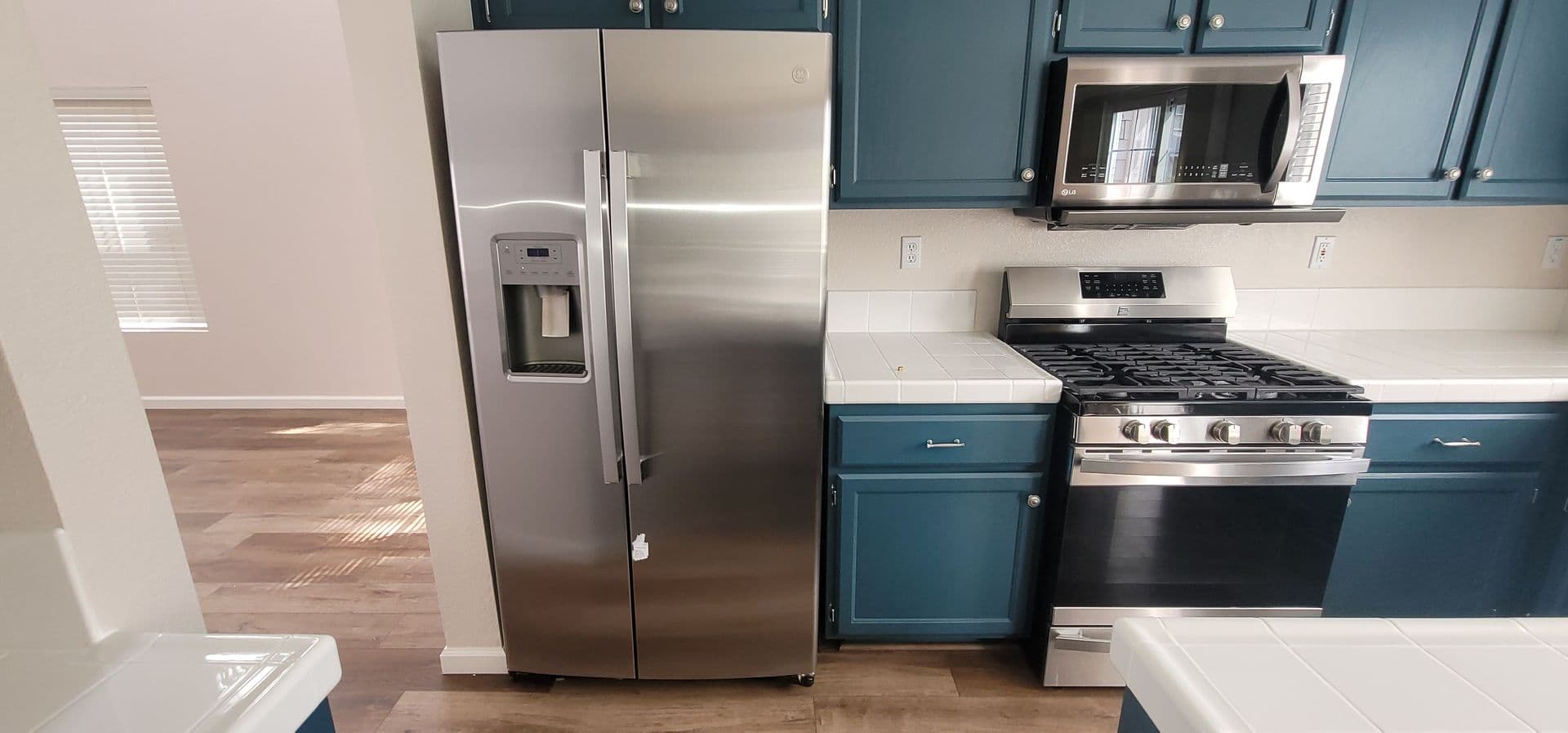 Livermore House: 6381 Scenic Ave