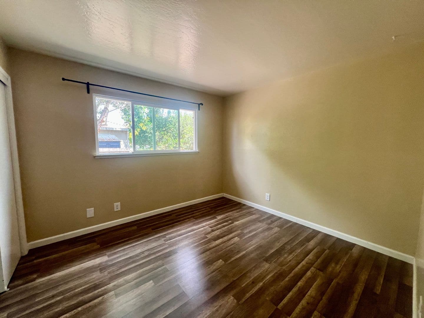 Santa Clara Multiplex: 2541-2543 Monticello Way