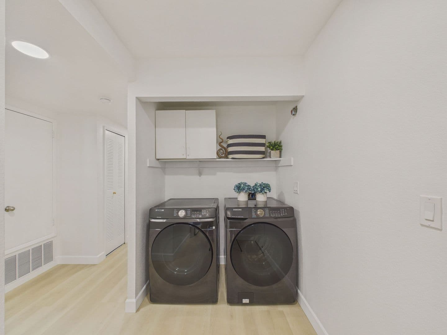 San Jose Condo: 72 Cherry Ridge Ln,