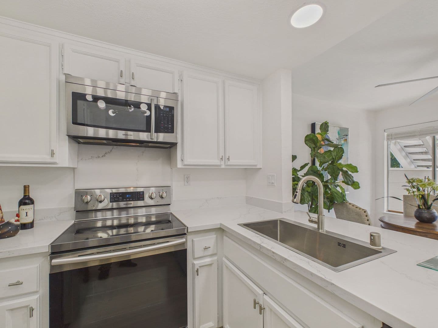 San Jose Condo: 72 Cherry Ridge Ln,