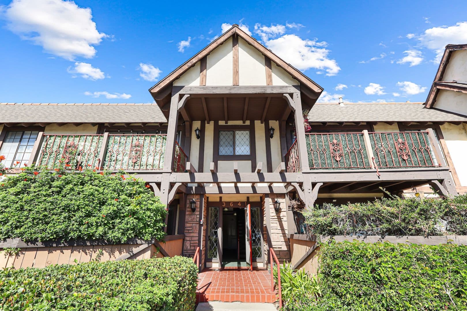 Santa Ana Condo: 3641 S Bear St Unit J