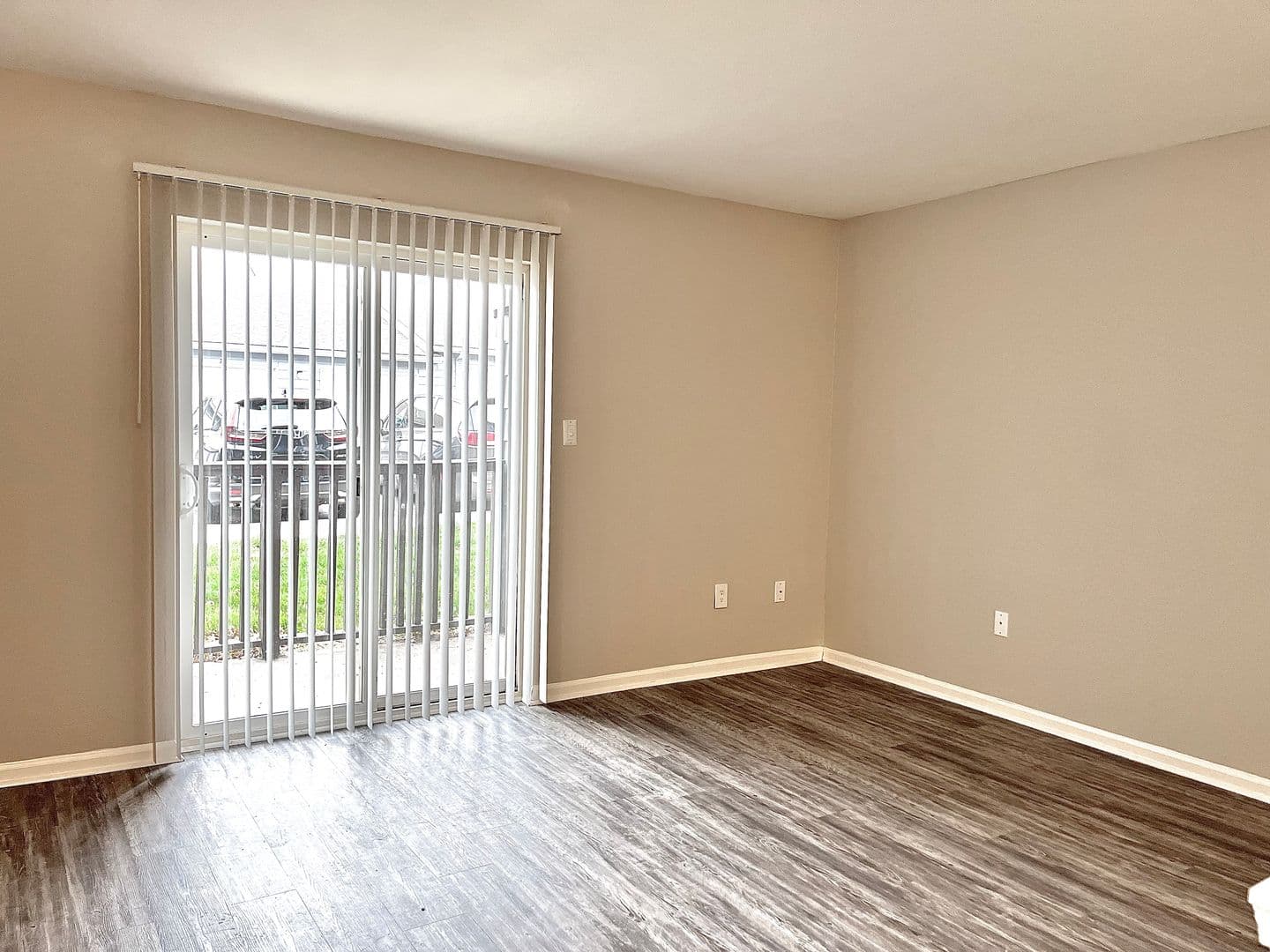 Shawnee Apartment: 6405 Maurer Rd