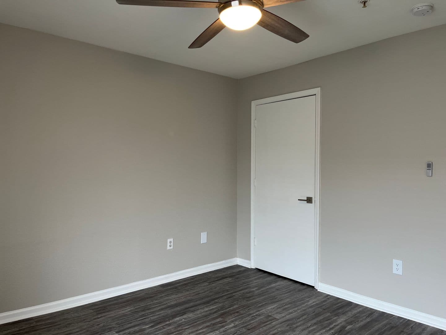 Shawnee Apartment: 6405 Maurer Rd