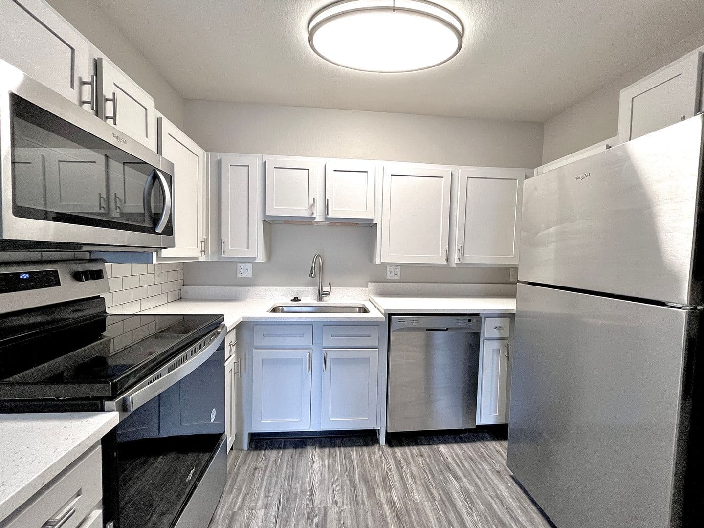 Shawnee Apartment: 6405 Maurer Rd