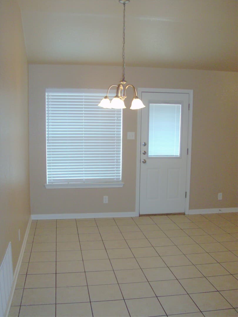 Killeen Multiplex: 4903 B Heather Lane
