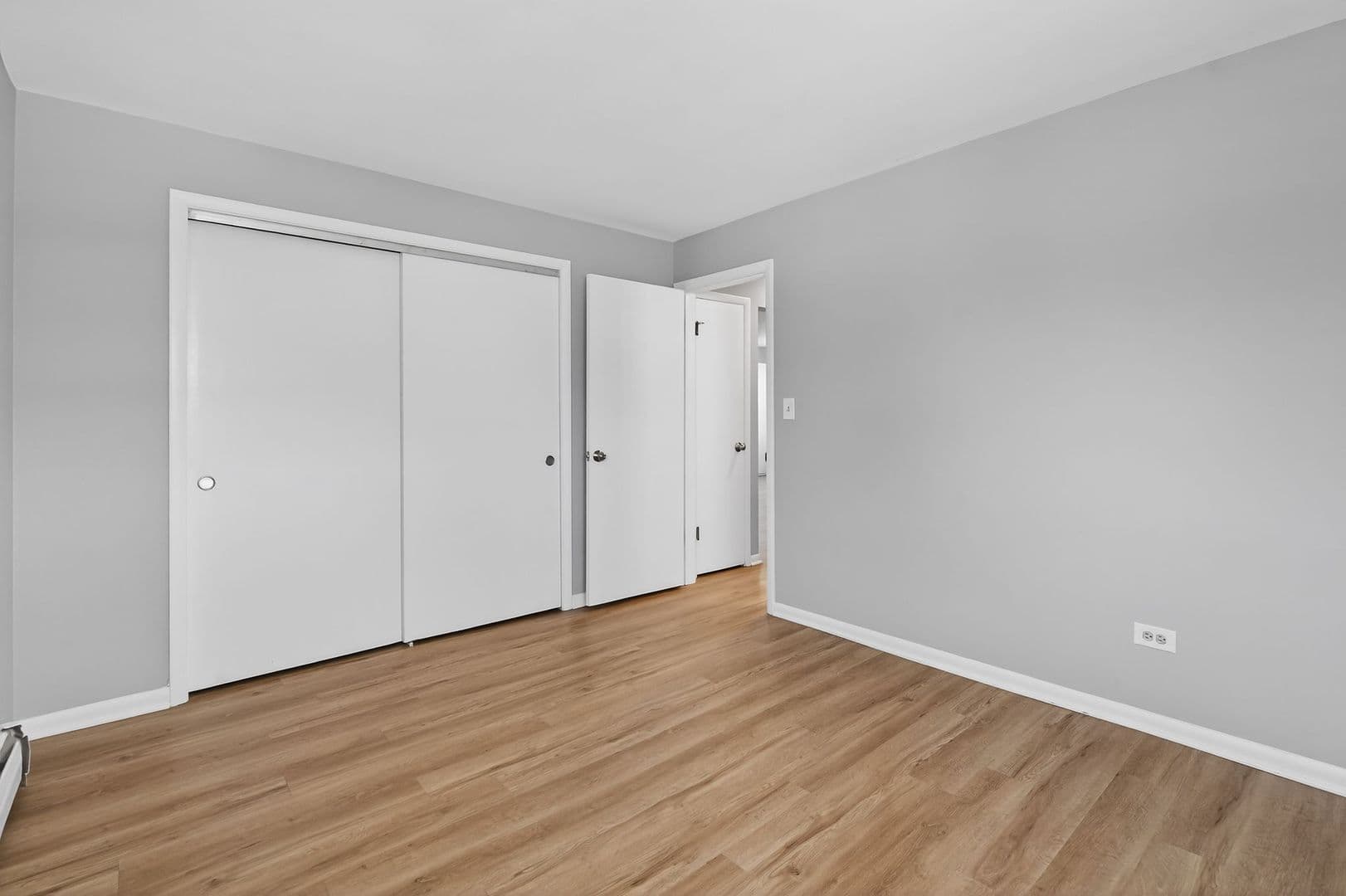 La Grange Apartment: 34-46 S. Kensington Ave.