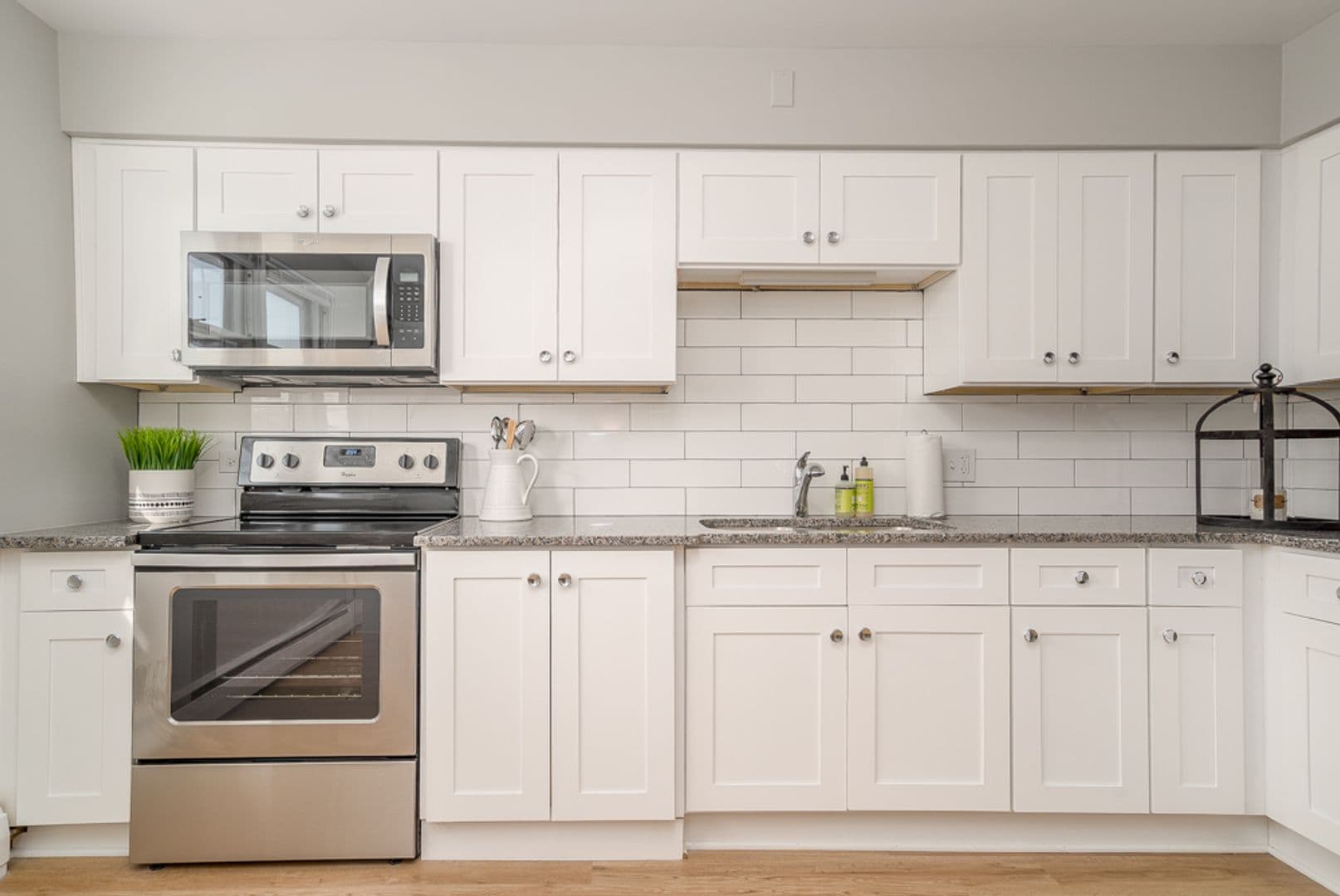La Grange Apartment: 34-46 S. Kensington Ave.