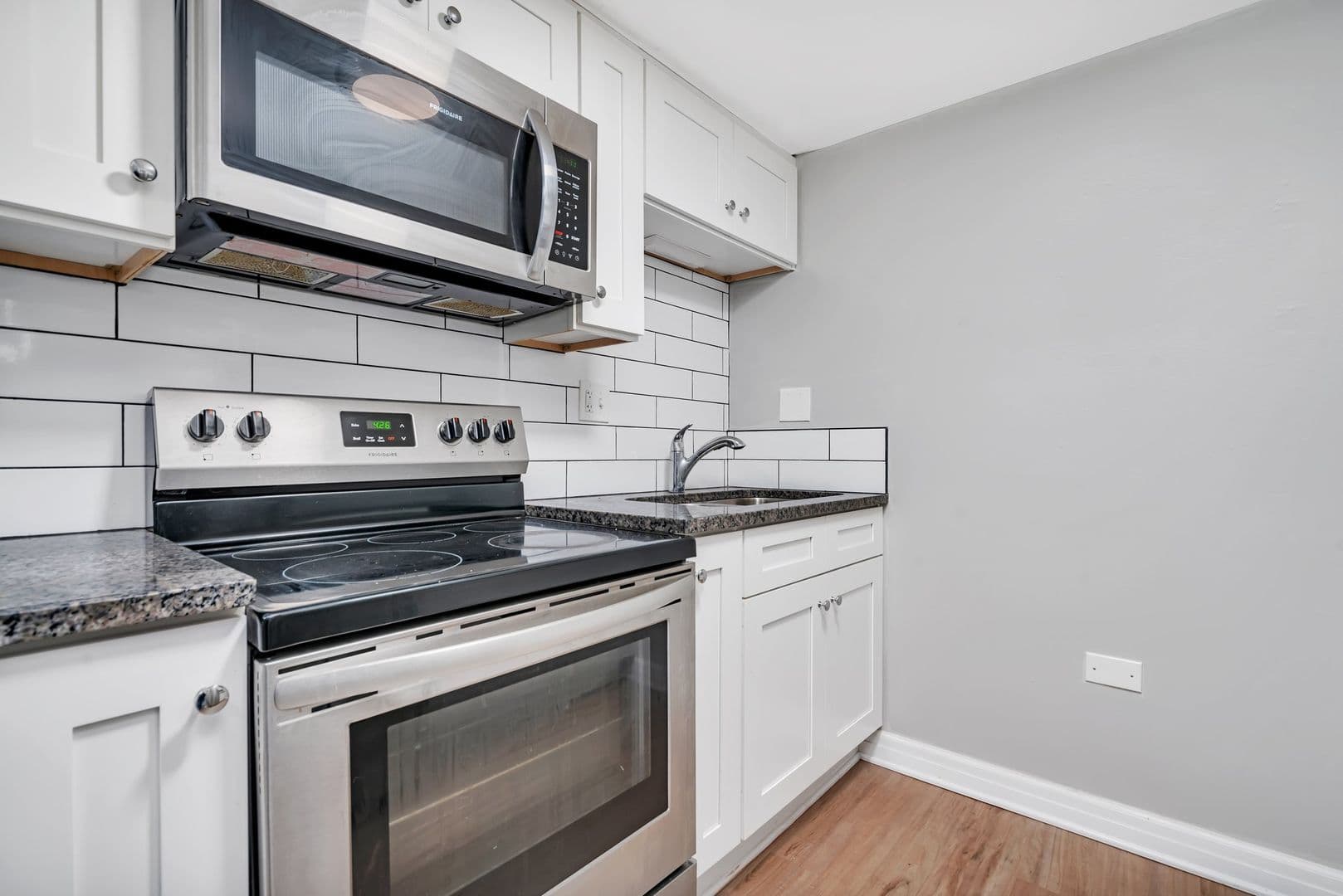 Elmhurst Apartment: 315-329 Kimbell Ave.