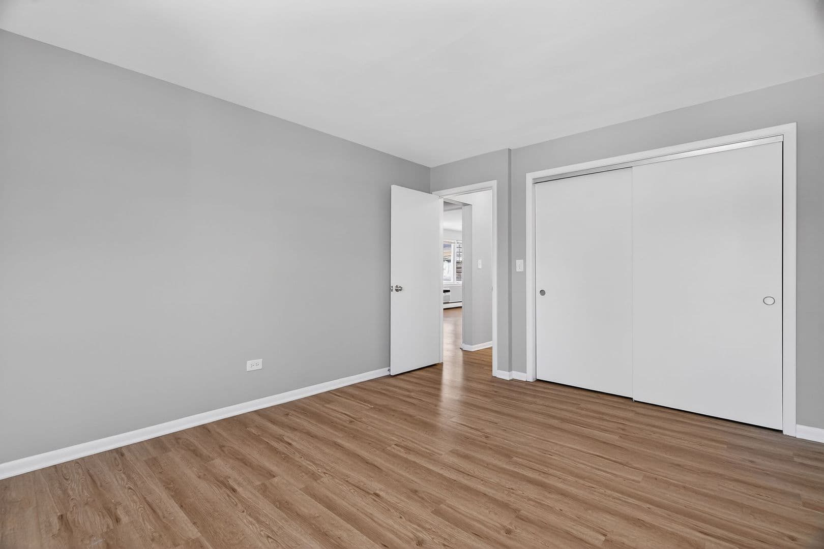 La Grange Apartment: 34-46 S. Kensington Ave.