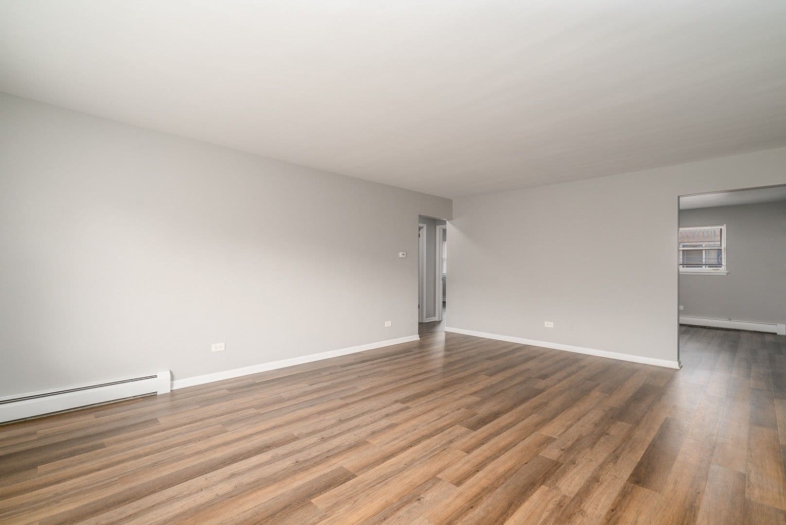 La Grange Apartment: 34-42 S. Waiola Ave.