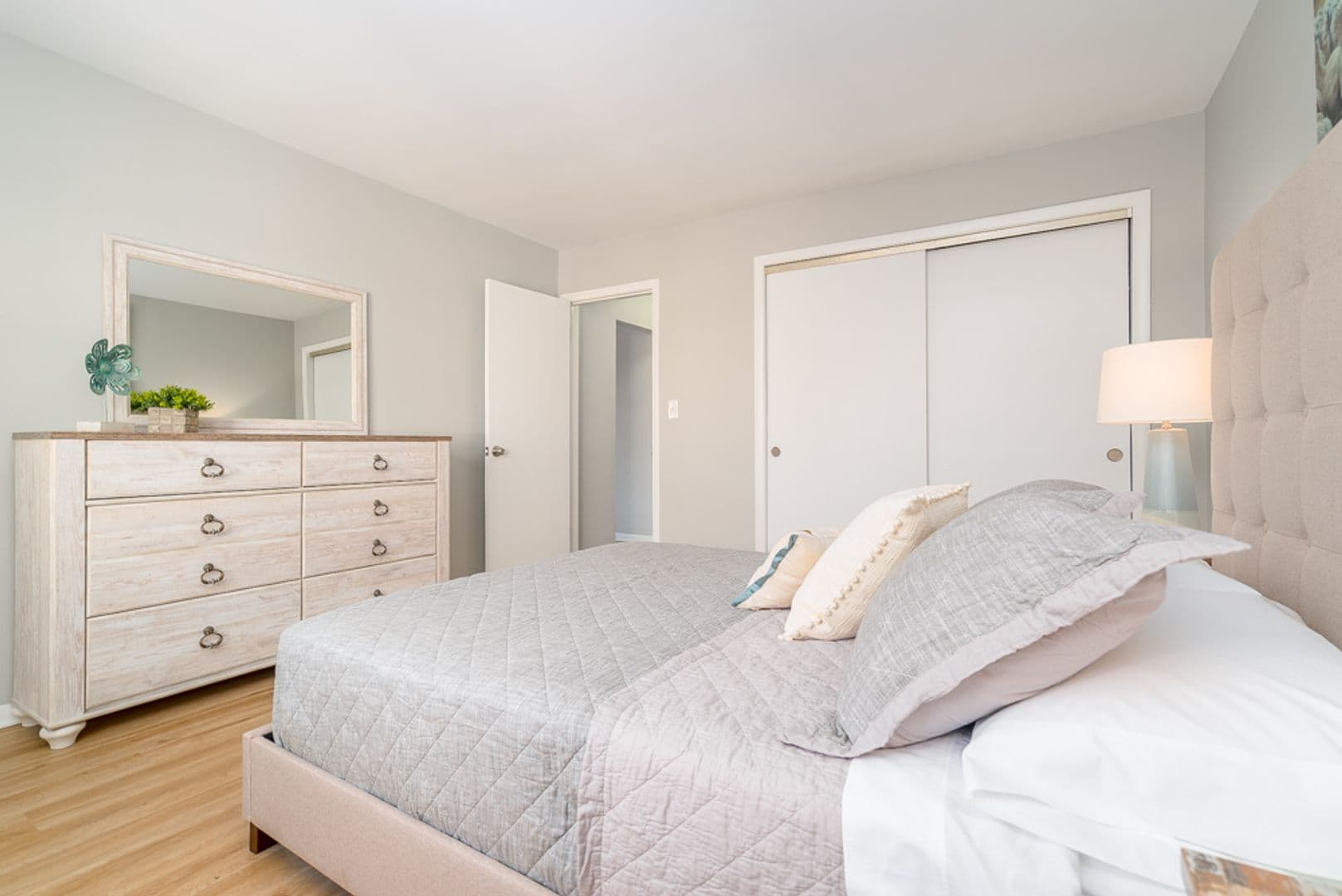 La Grange Apartment: 34-46 S. Kensington Ave.