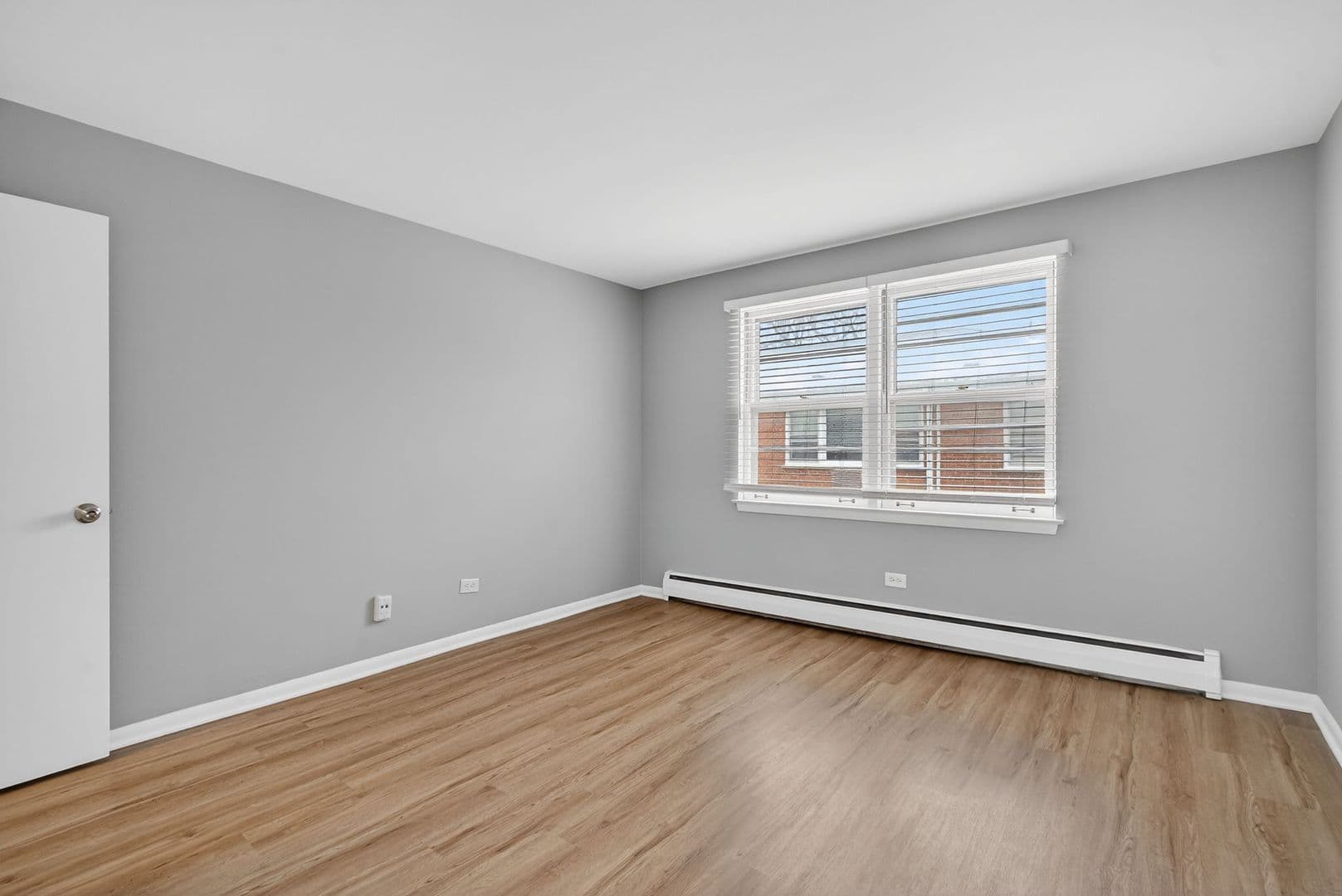 La Grange Apartment: 34-46 S. Kensington Ave.