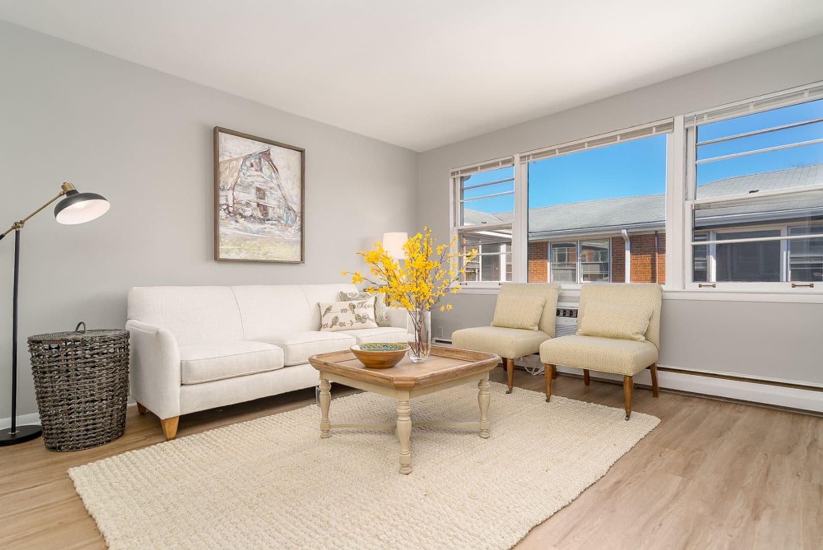 La Grange Apartment: 34-46 S. Kensington Ave.