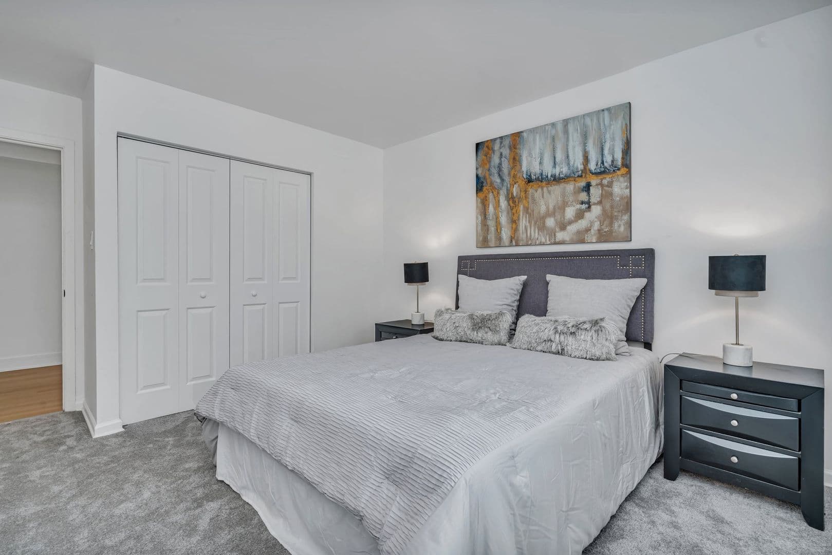 Naperville Apartment: 1669 Ishnala Dr