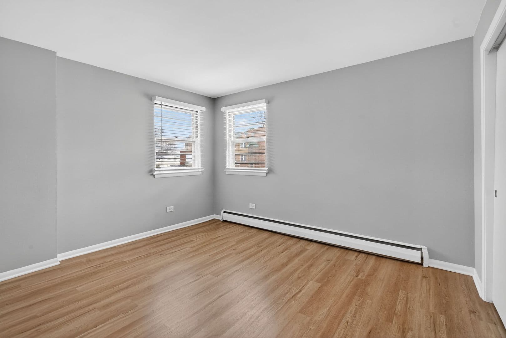 La Grange Apartment: 34-46 S. Kensington Ave.