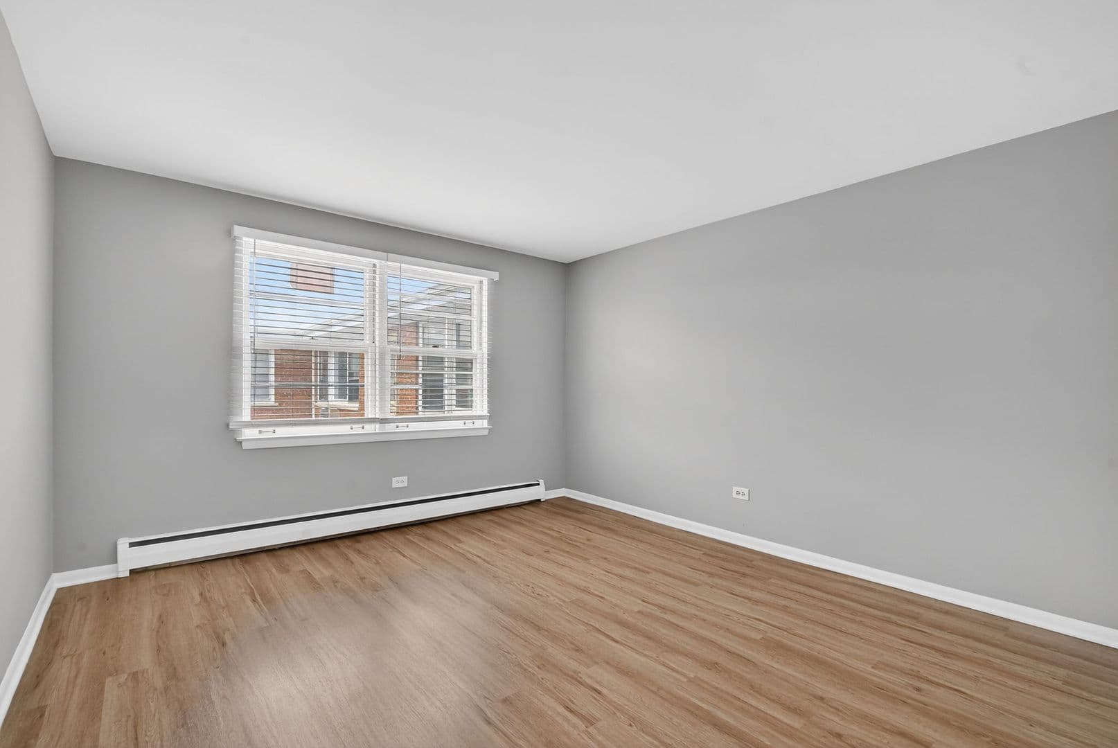 La Grange Apartment: 34-46 S. Kensington Ave.