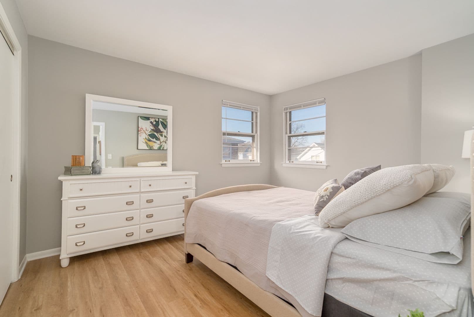 La Grange Apartment: 34-46 S. Kensington Ave.