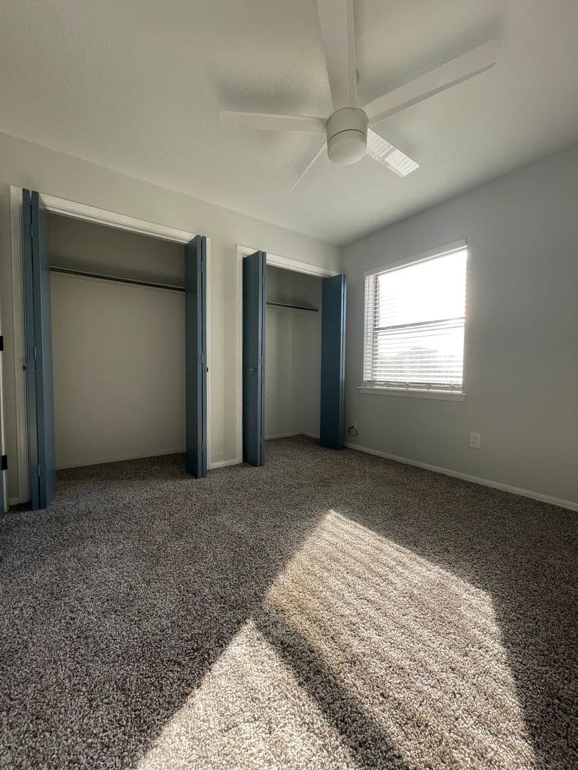 Lawton Apartment: 4005 NW Ozmun Ave - 4005-B9