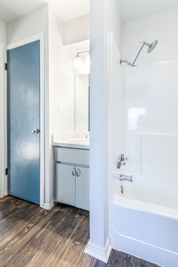 Lawton Apartment: 4038 NW Ozmun Ave - 4038-D