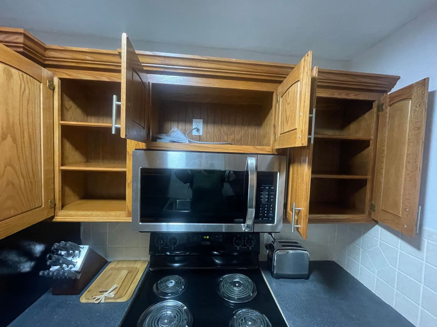 Lawton Apartment: 4033 NW Ozmun Avenue