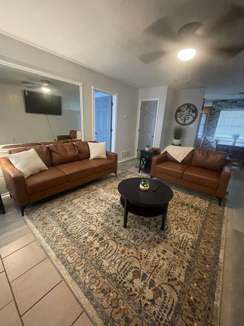 Lawton Apartment: 4033 NW Ozmun Avenue