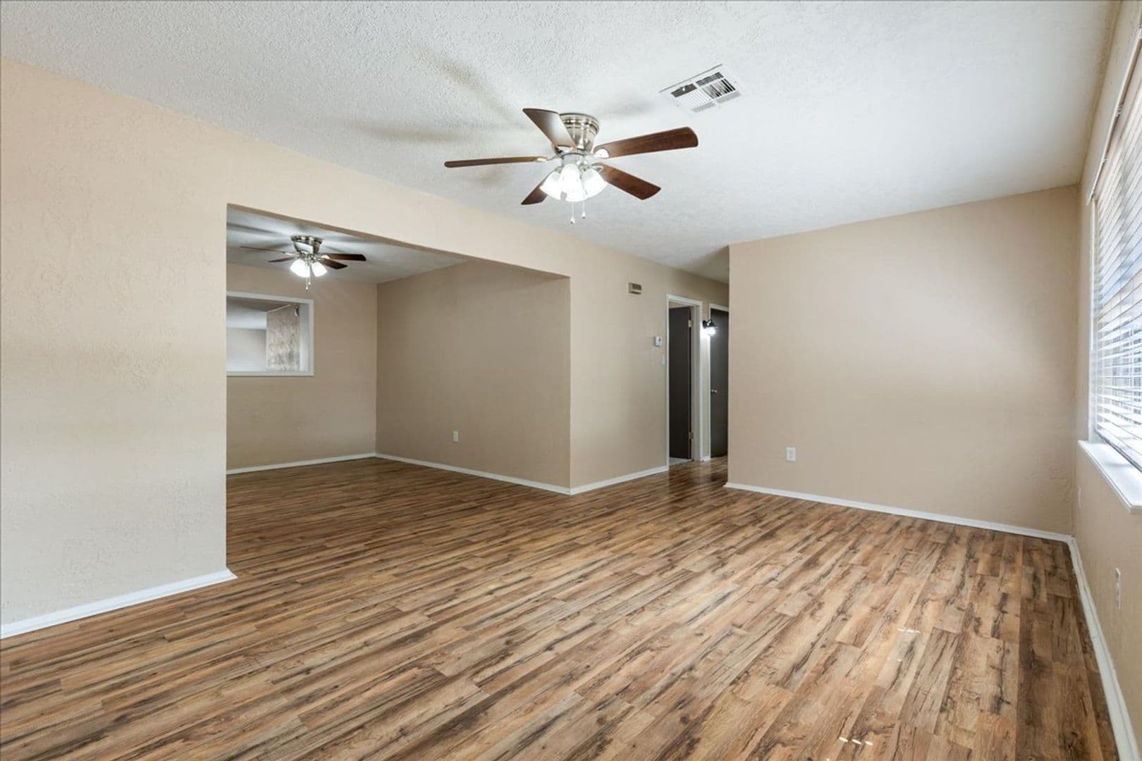 Lawton House: 118 NE Angus St