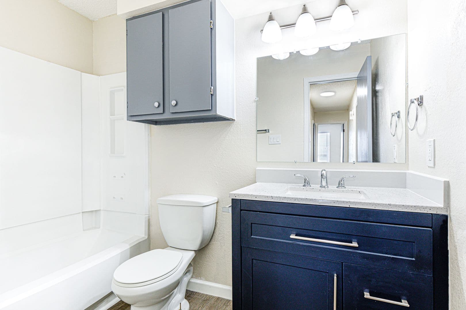 Lawton Apartment: 912 NE Tortoise Dr