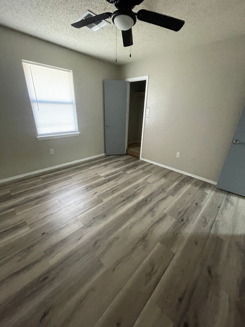 Lawton Apartment: 2811 NW 46th St - 2811-B