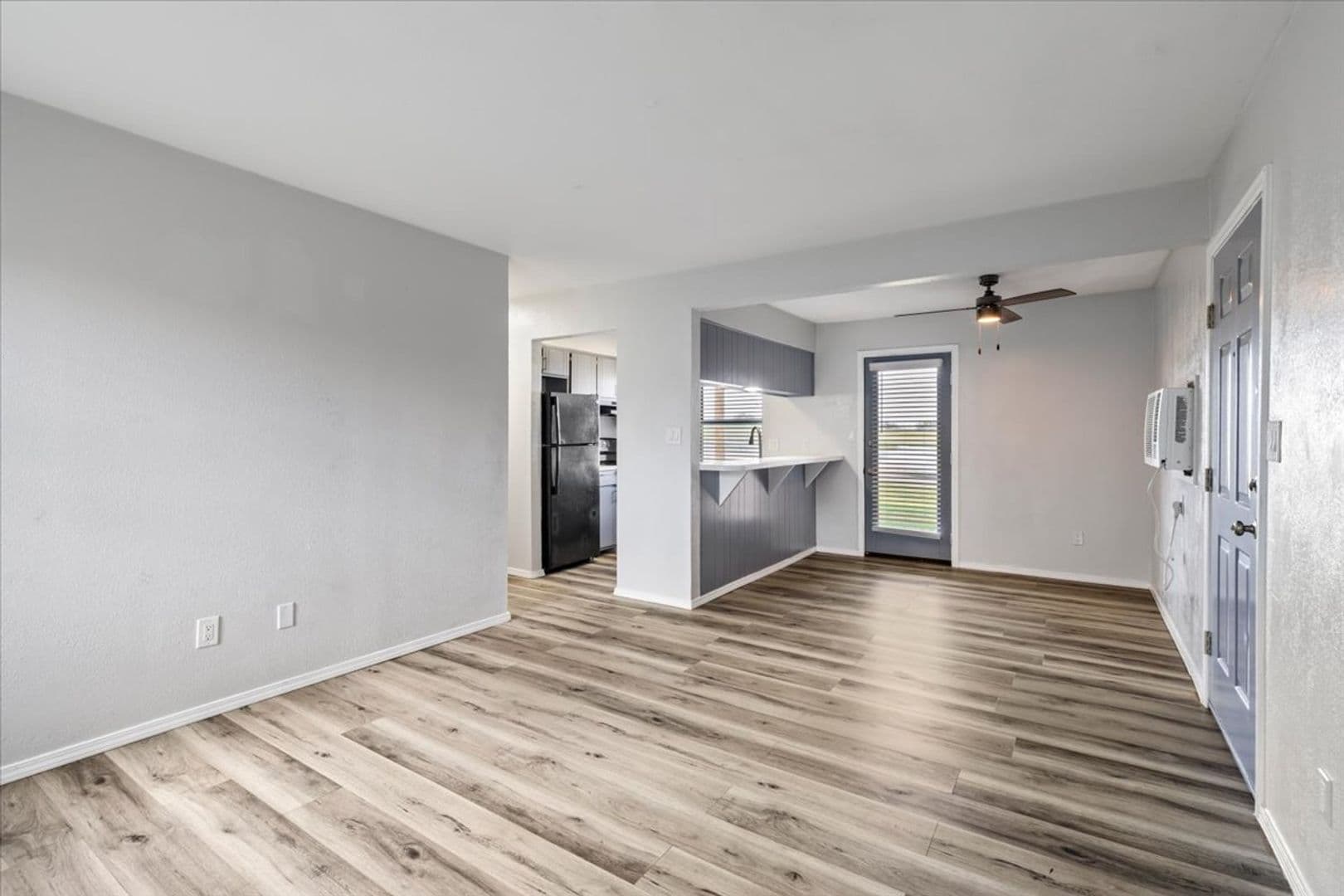Lawton Apartment: 4009 NW Ozmun Ave - 4009-C10
