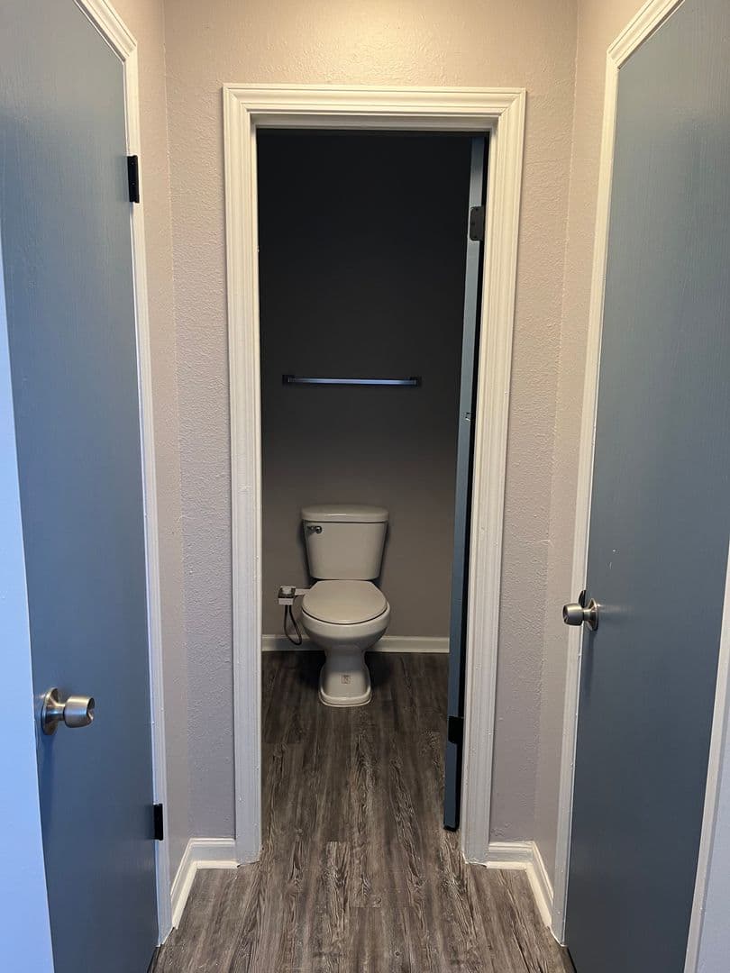 Lawton Apartment: 2525 NW 38th