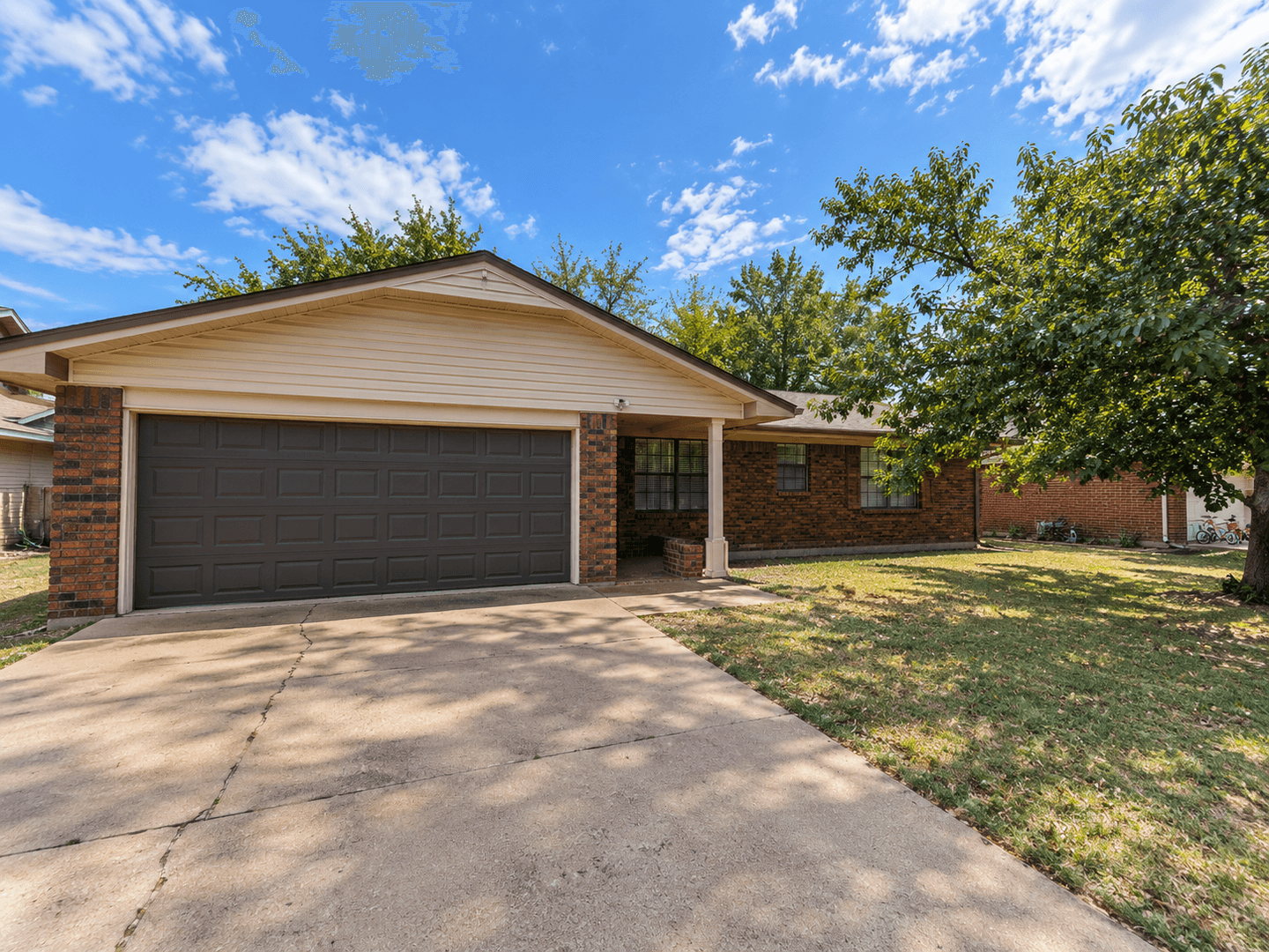 Lawton House: 4629 SE Brighton Pl