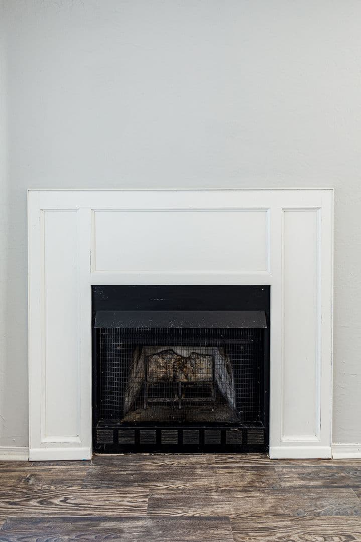 Lawton Apartment: 2902 NW 45th Place