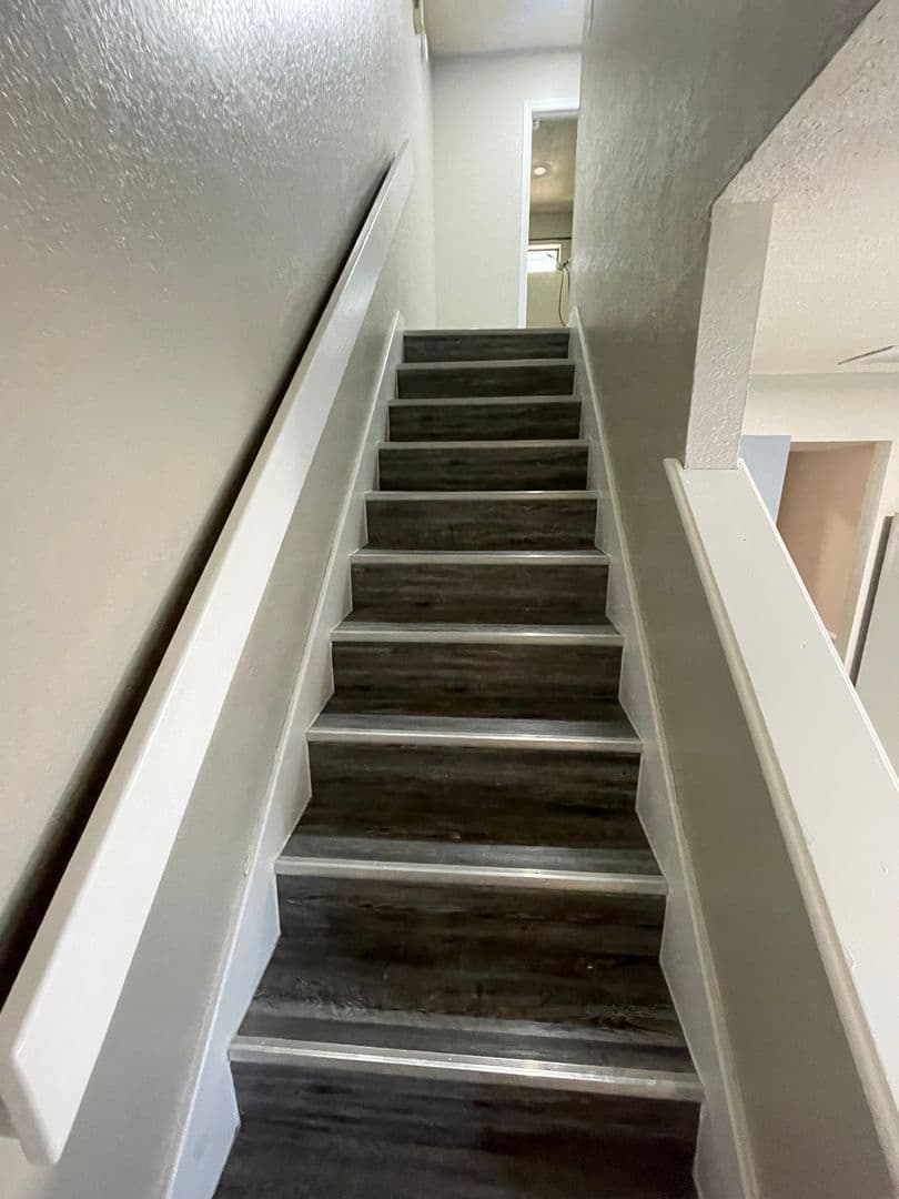 Lawton Apartment: 2811 NW 46th St - 2811-B