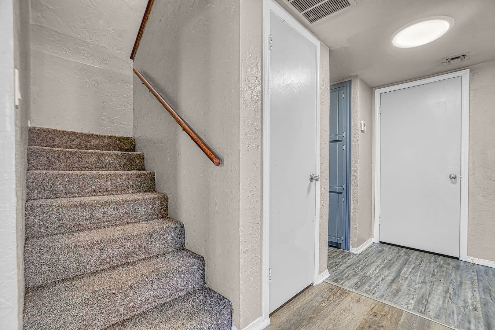 Lawton Apartment: 4021 B NW Ozmun Ave - 4021-B