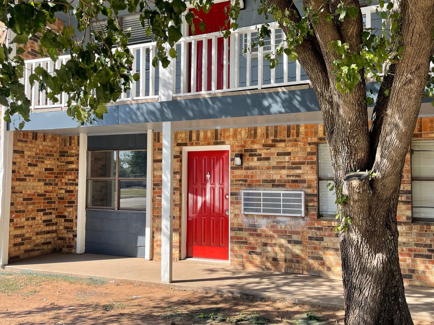 Lawton Apartment: 2525 NW 38th