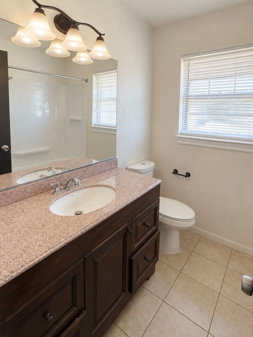 Lawton House: 4629 SE Brighton Pl