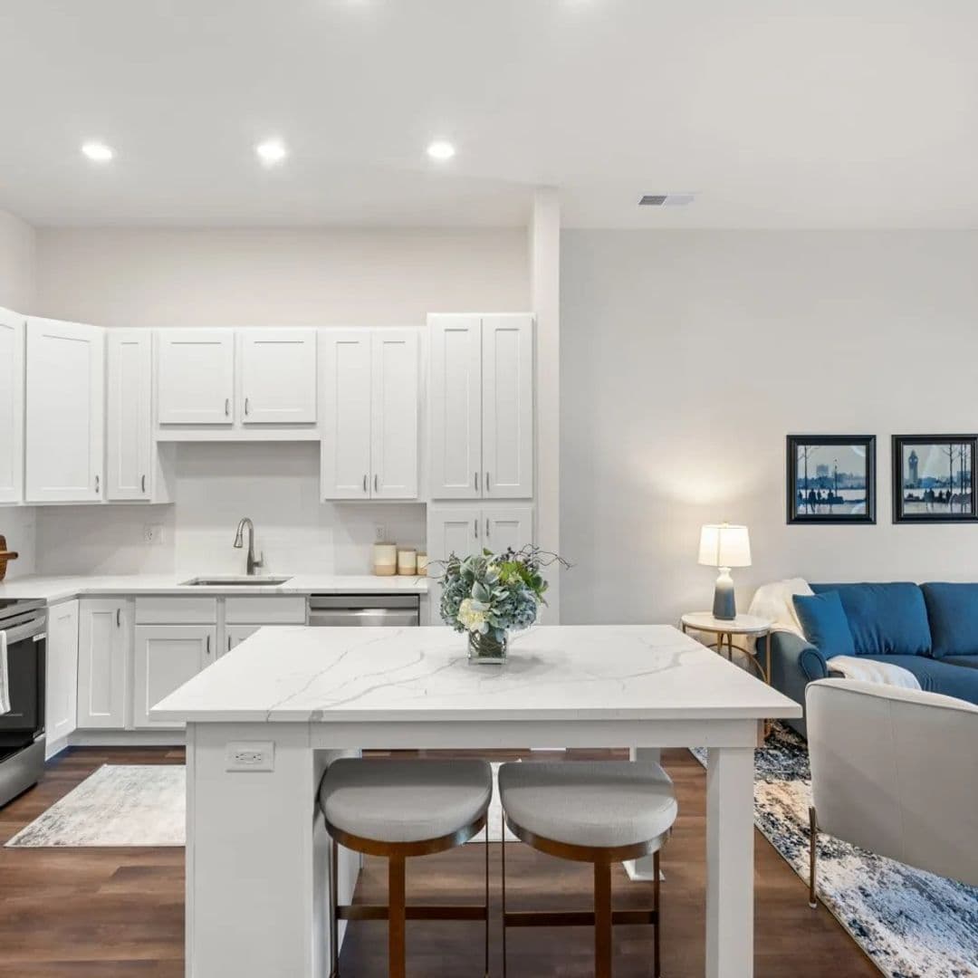 Meriden Apartment: 105 Pomeroy Ave,