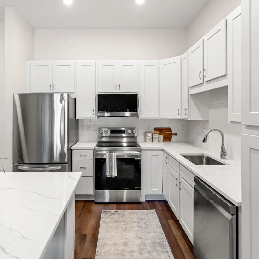 Meriden Apartment: 105 Pomeroy Ave,