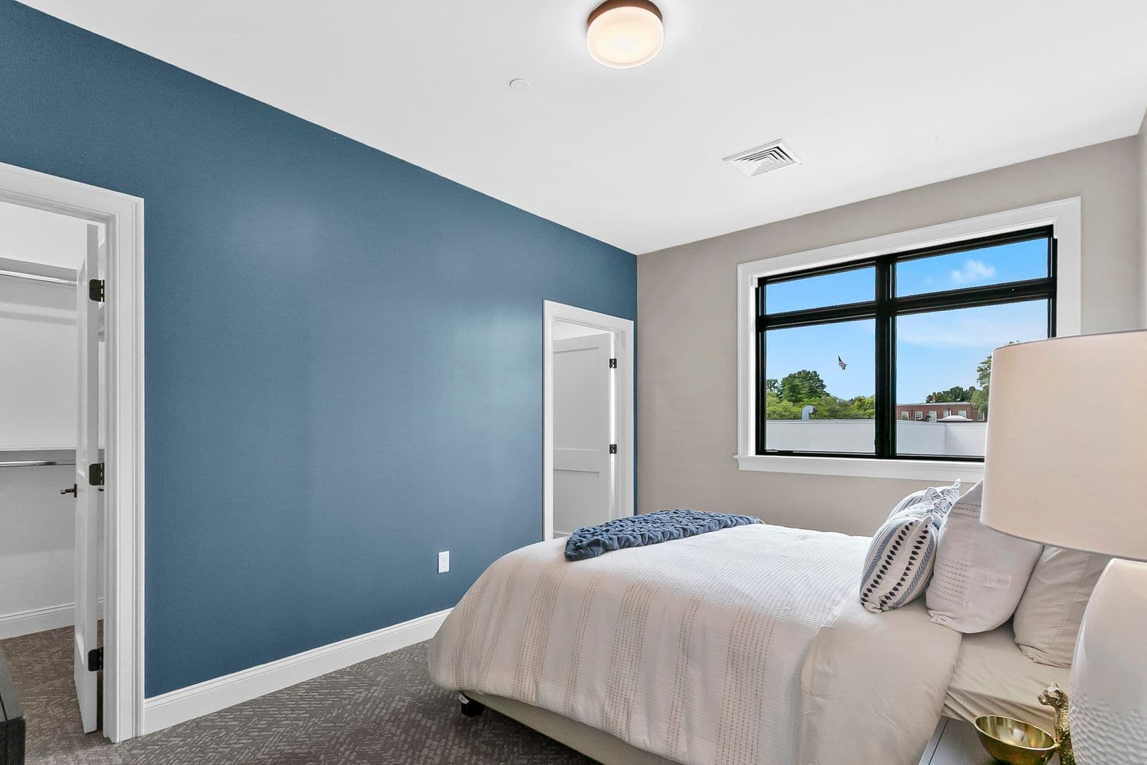 West Hartford Apartment: 920 Farmington Avenue